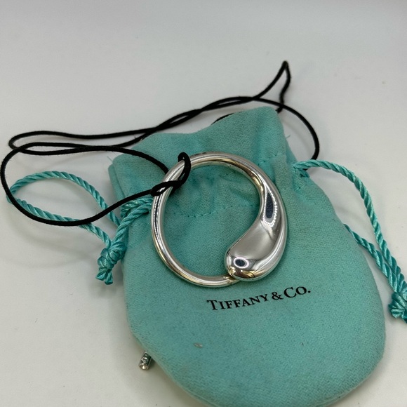 Tiffany & Co eternal circle 925 Sterling silver pendant only